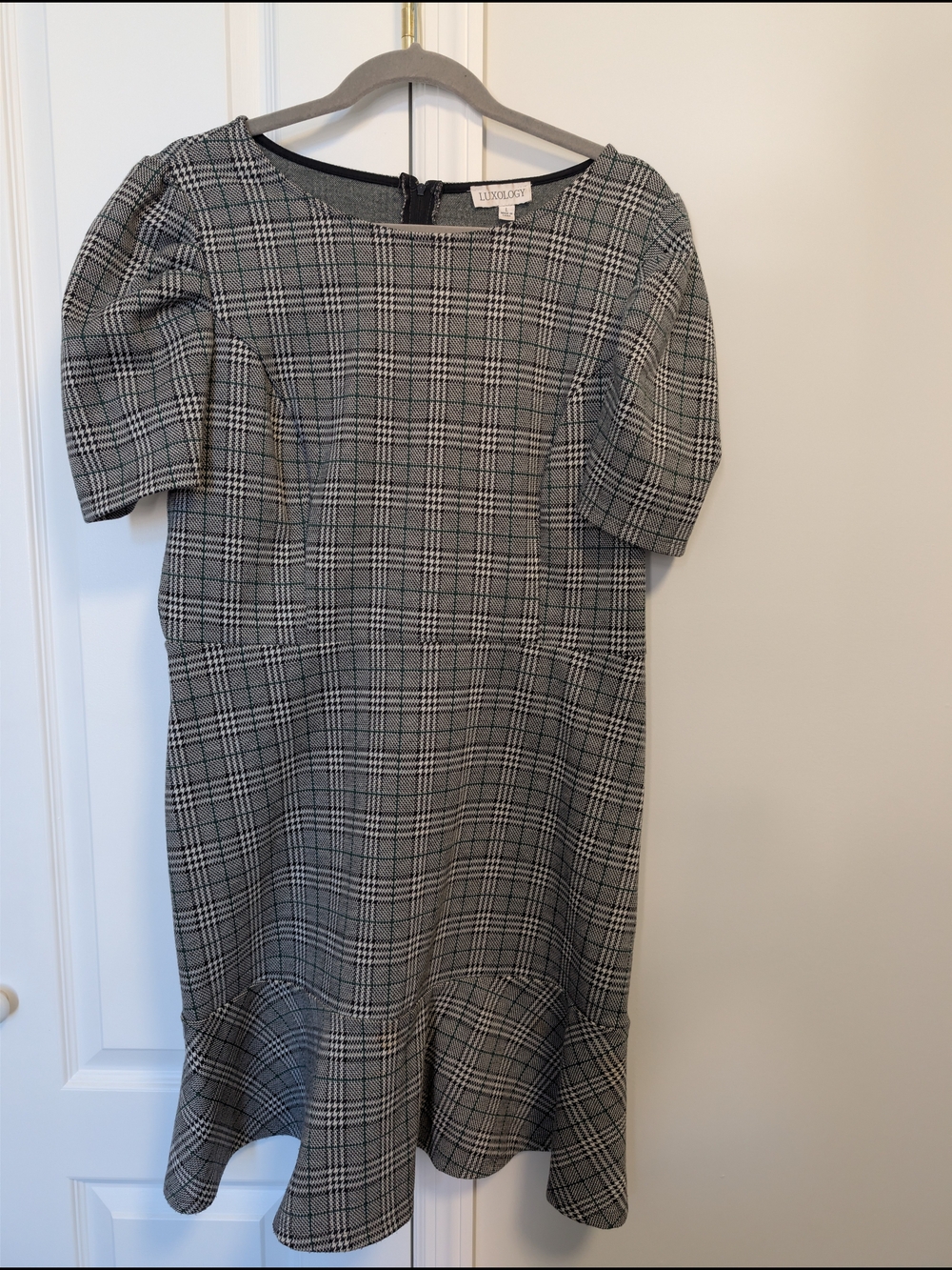 Lindsey Gray Plaid Short-Sleeve Ruffle-Hem Dress